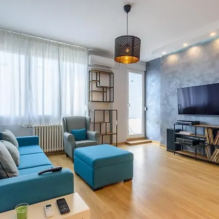 Brand New Flat Near Tesla Museum Apartment *