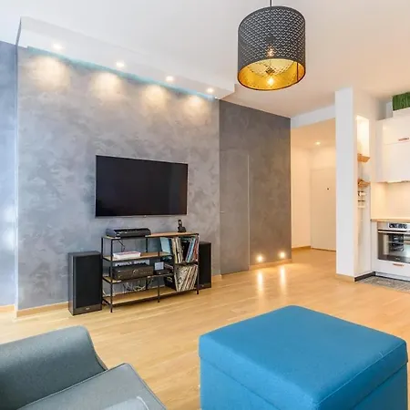 Brand New Flat Near Tesla Museum