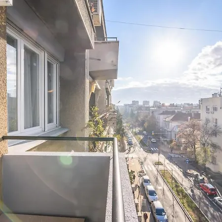 Brand New Flat Near Tesla Museum Apartment *