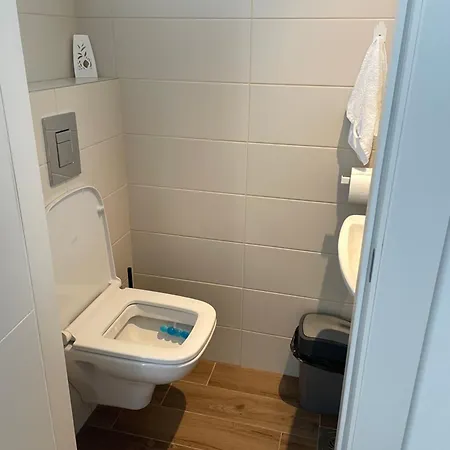 Brand New Flat Near Tesla Museum Apartment *